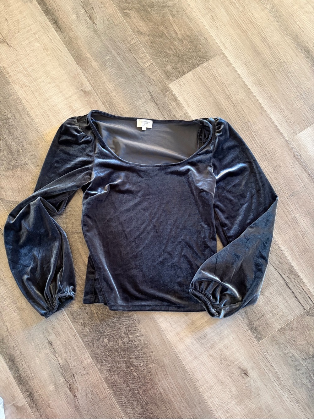 Gentle Fawn Black Velvet Puff-Sleeve Square Neck Top